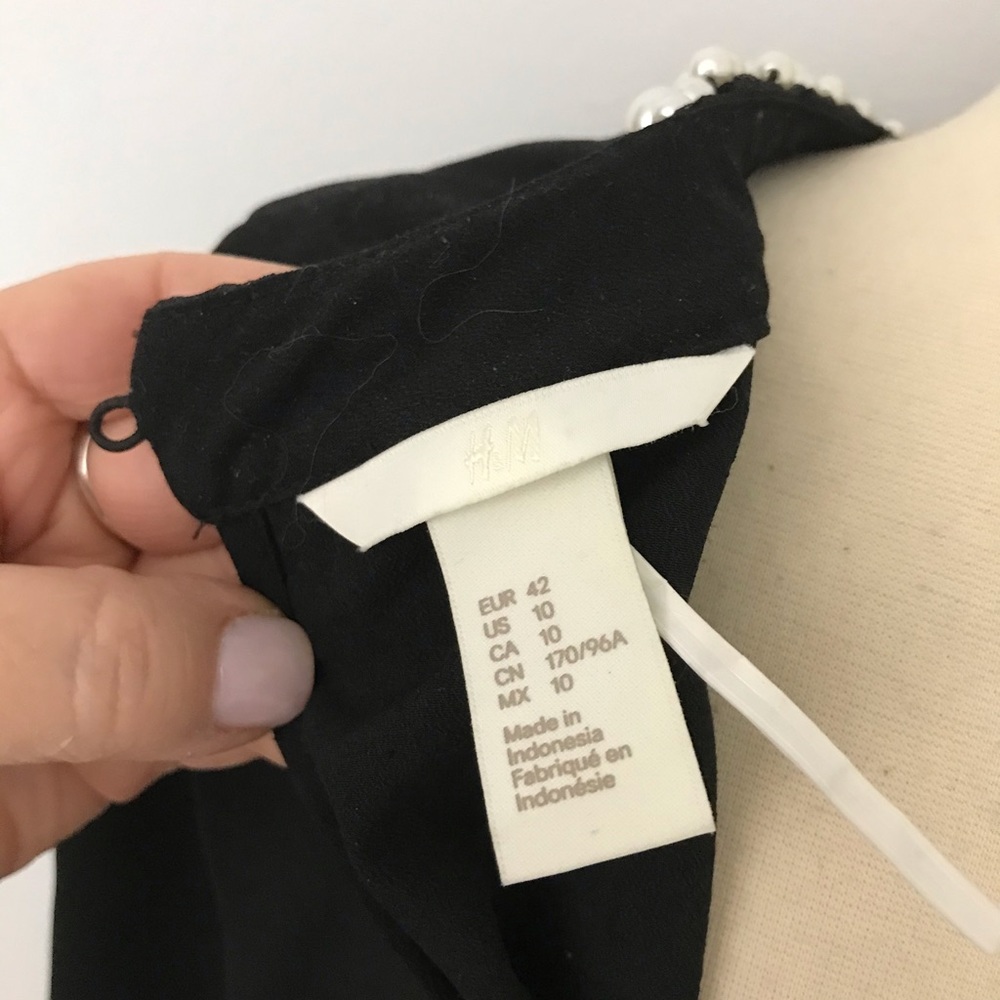 H &M black dress - Picture 7 of 7